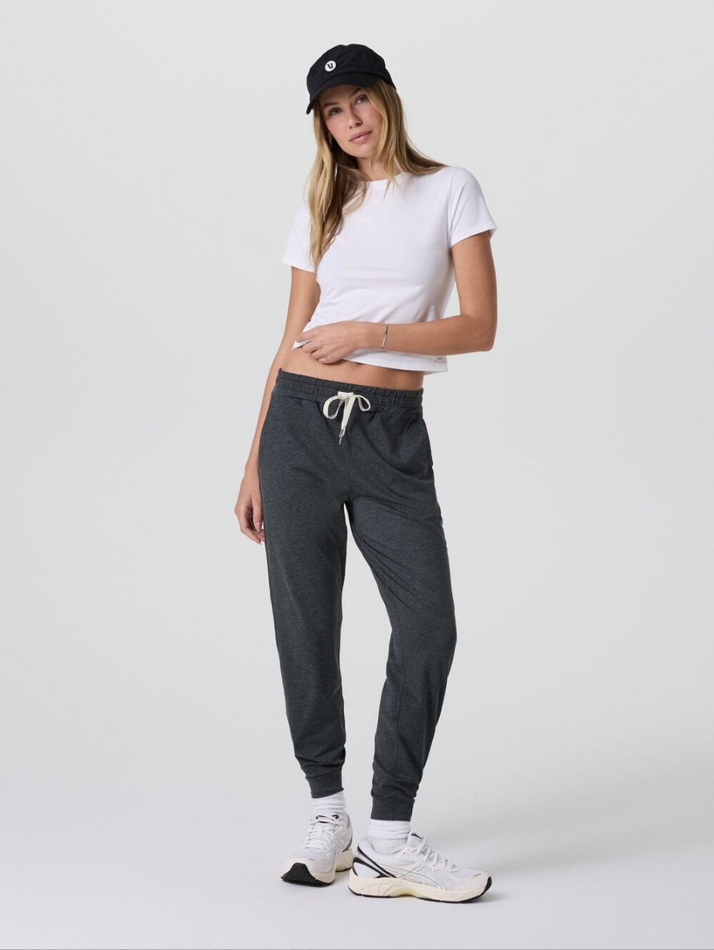 Vuori Women's Gray Heather Joggers - Soft Everyday Track Pants